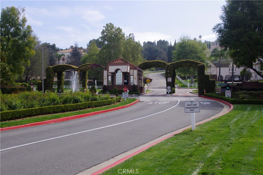 1729 Derringer Lane