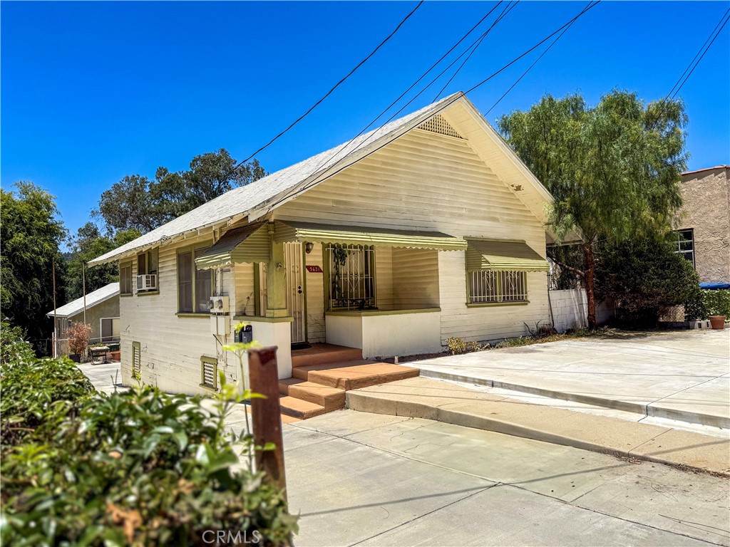 3621 Griffin Avenue