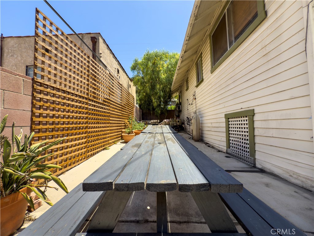 3621 Griffin Avenue