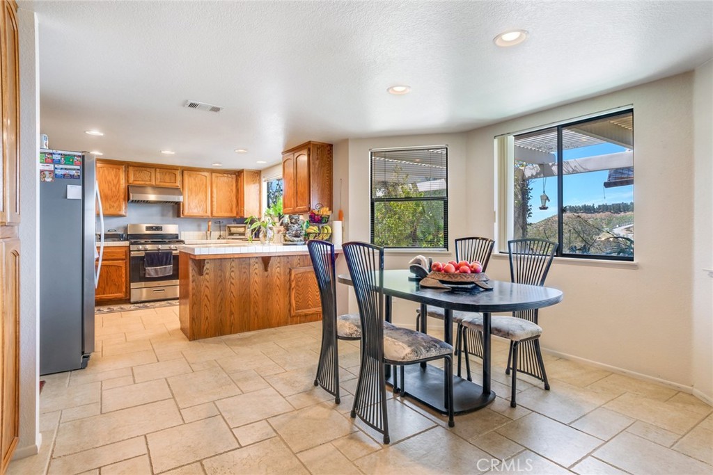 21798 Ridgedale Drive