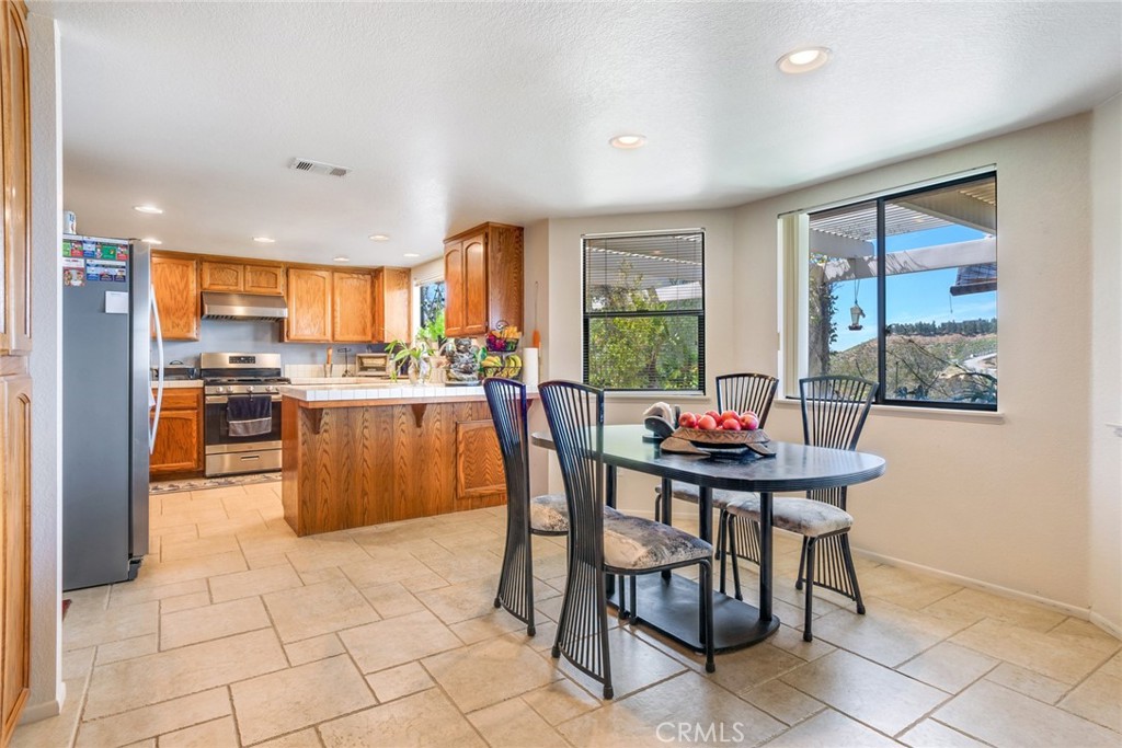 21798 Ridgedale Drive