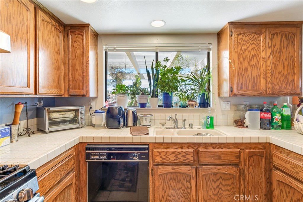 21798 Ridgedale Drive