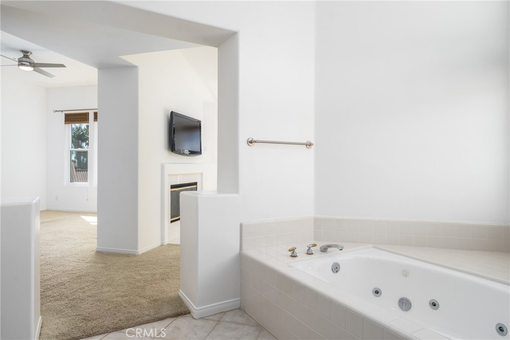 1587 Spyglass Drive