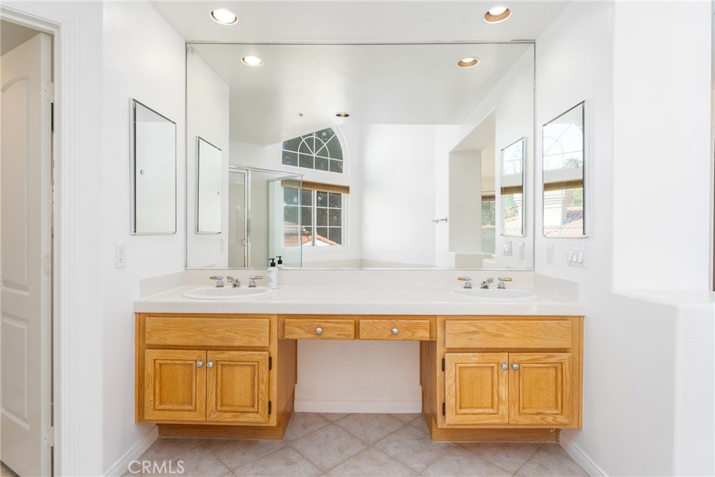 1587 Spyglass Drive