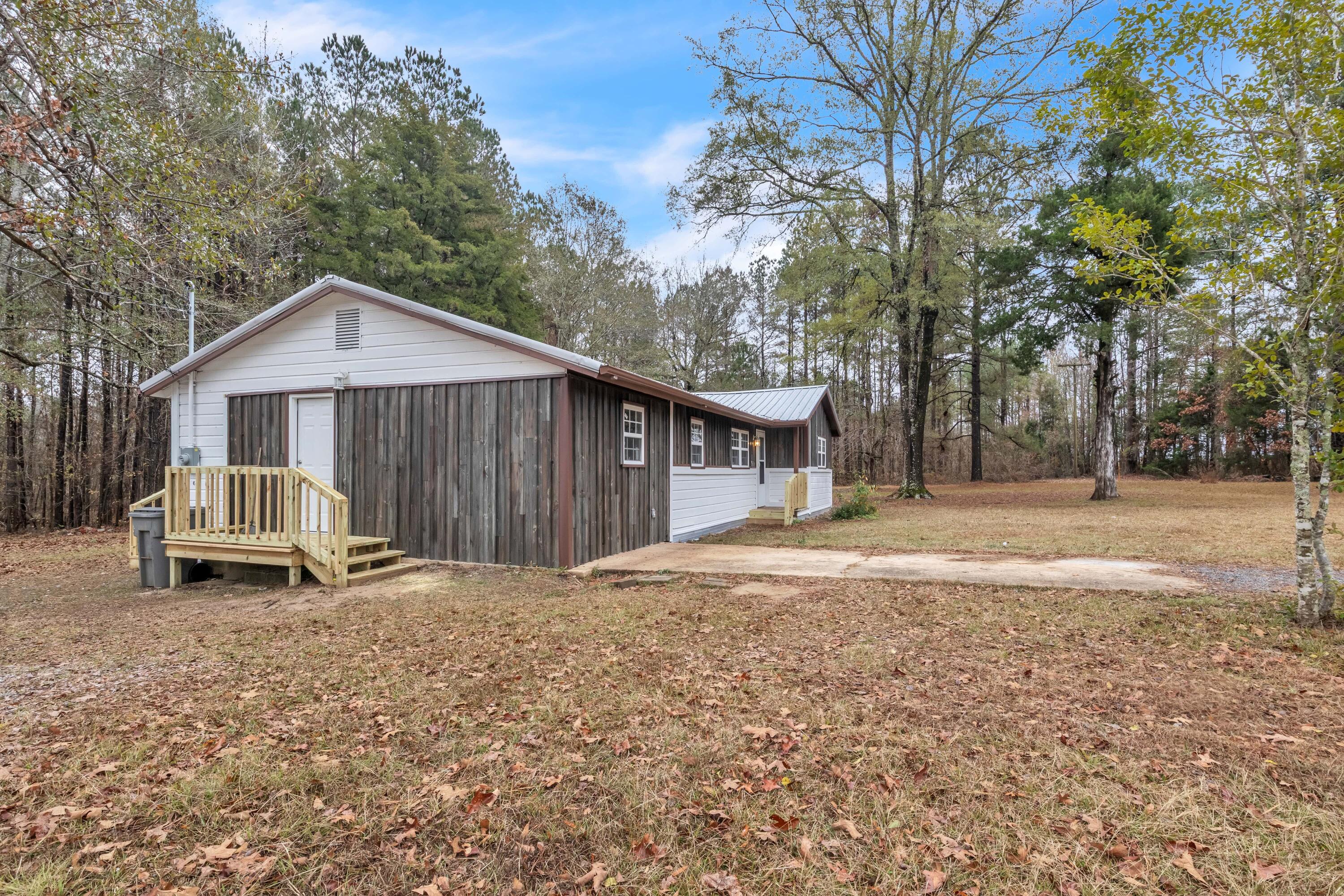 4045 Craig Springs Rd