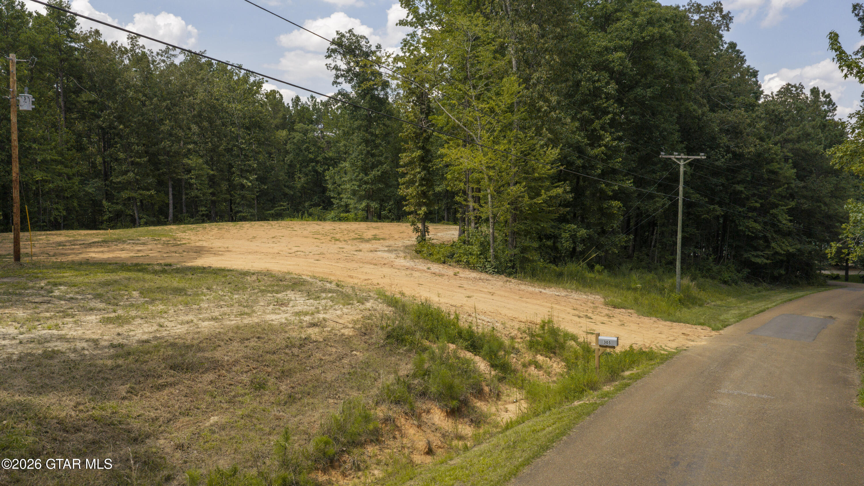 305 Edgewood Drive