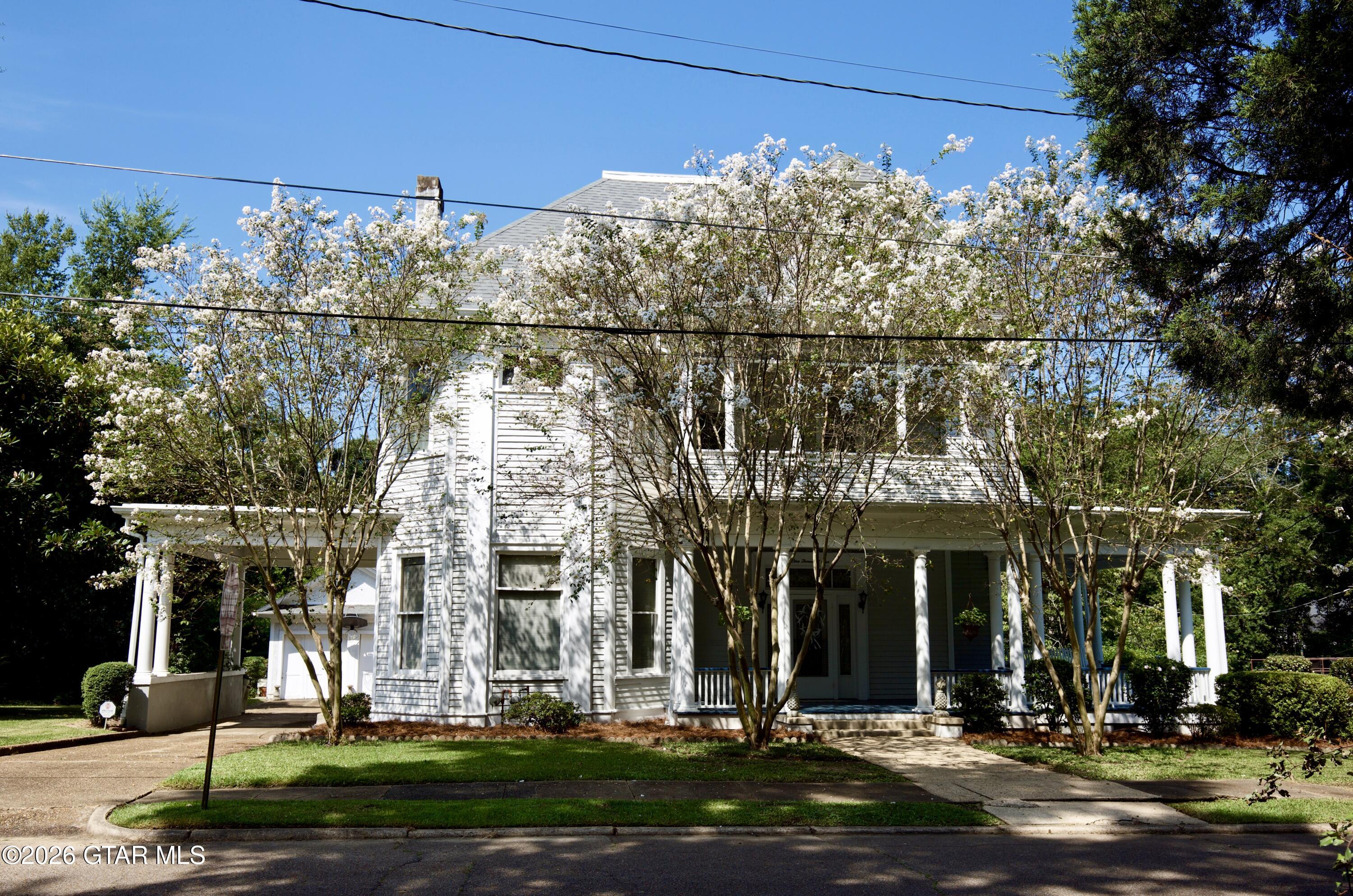 1001 10th Street N