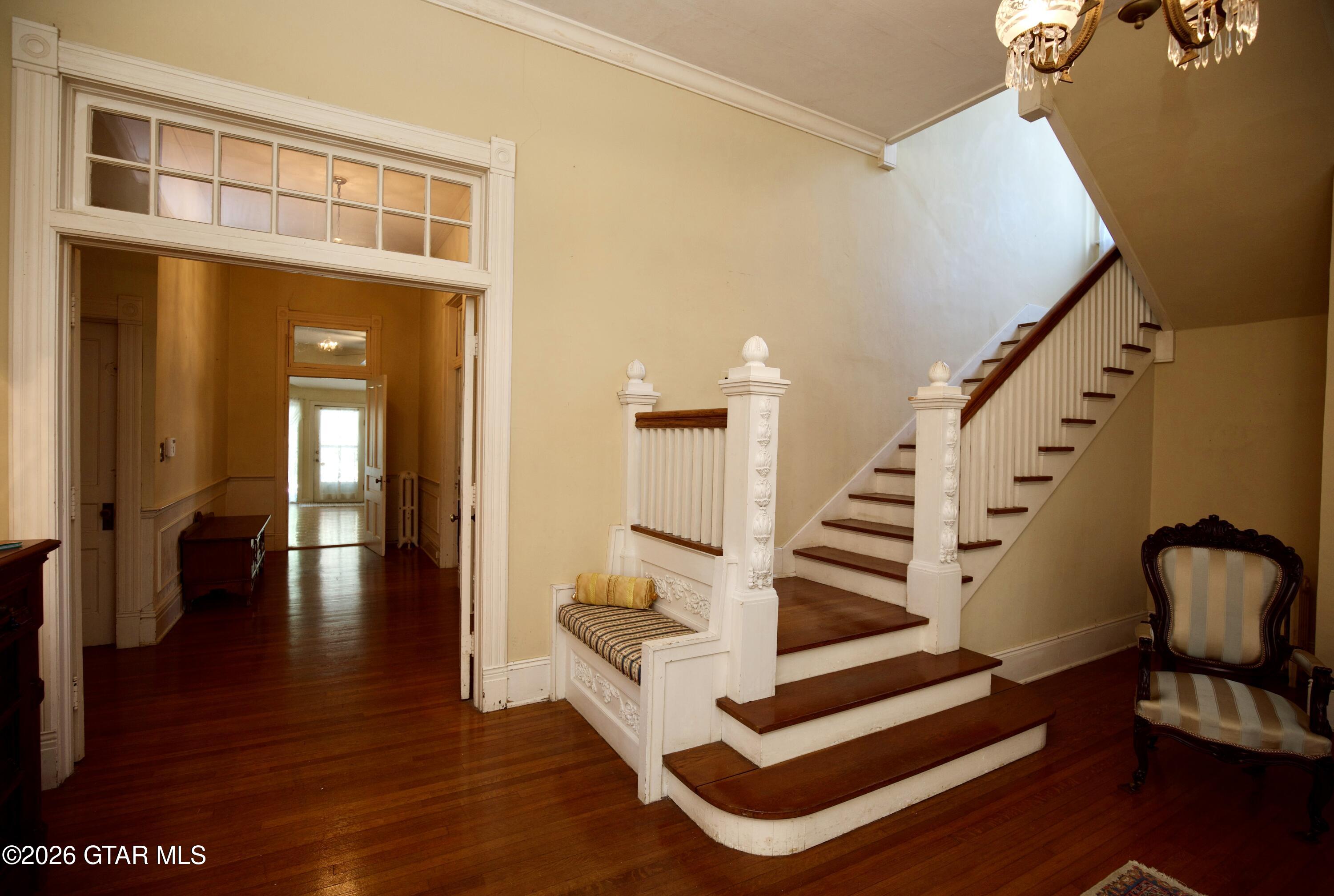 1001 10th Street N