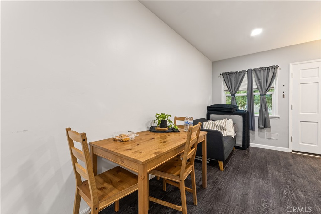 1717 E Chevy Chase