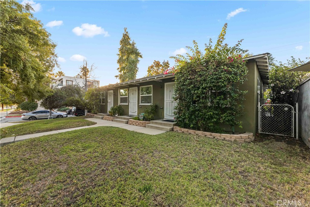 1717 E Chevy Chase