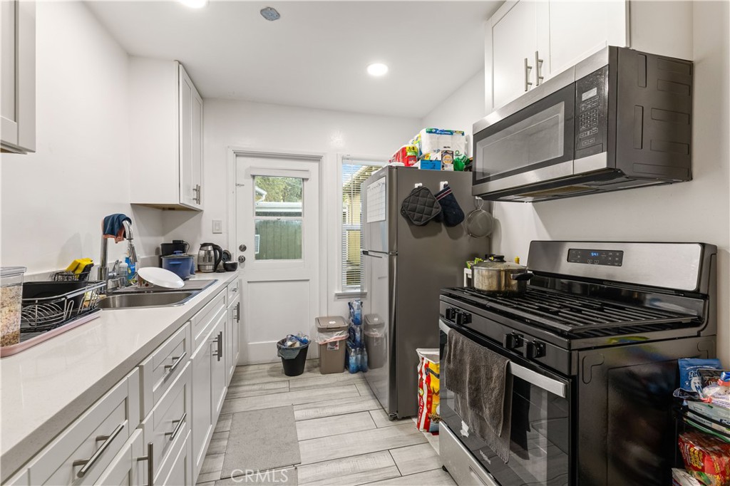 1717 E Chevy Chase