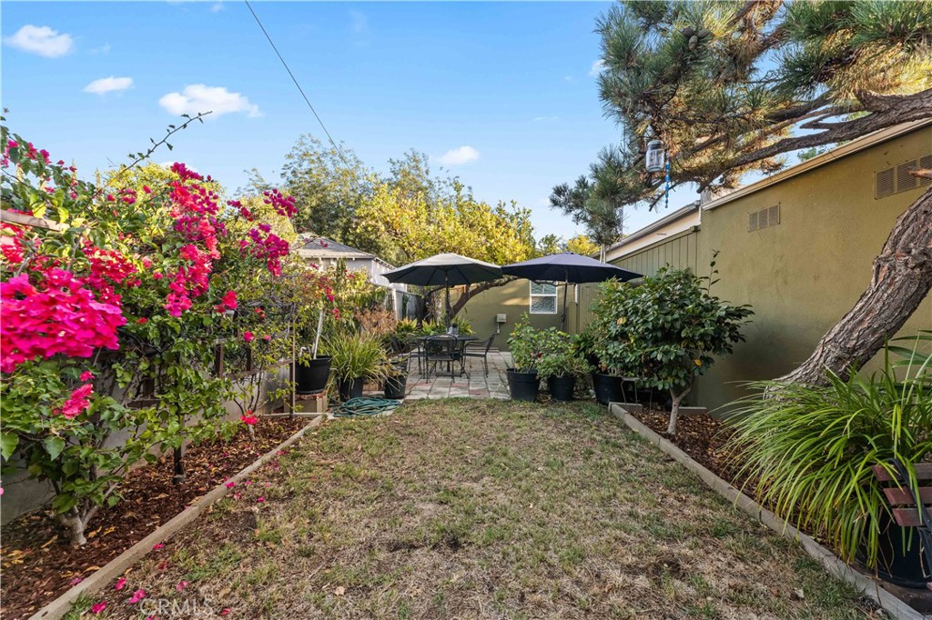 1717 E Chevy Chase
