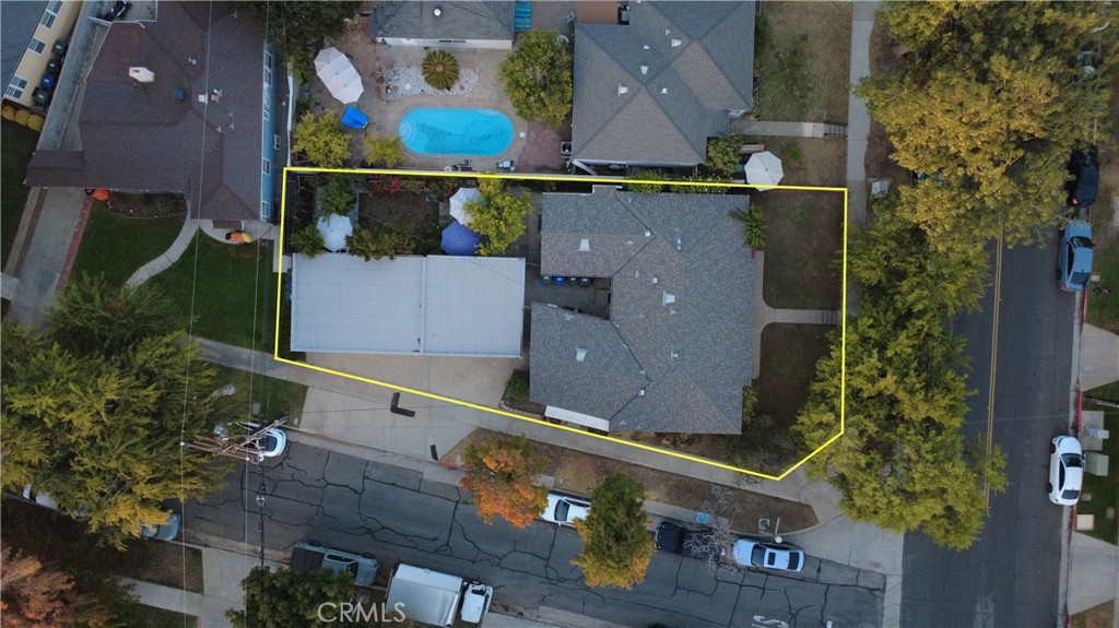 1717 E Chevy Chase
