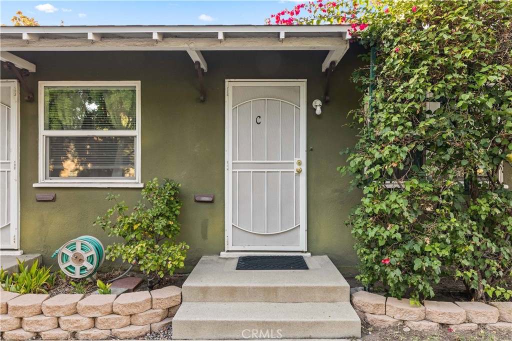 1717 E Chevy Chase