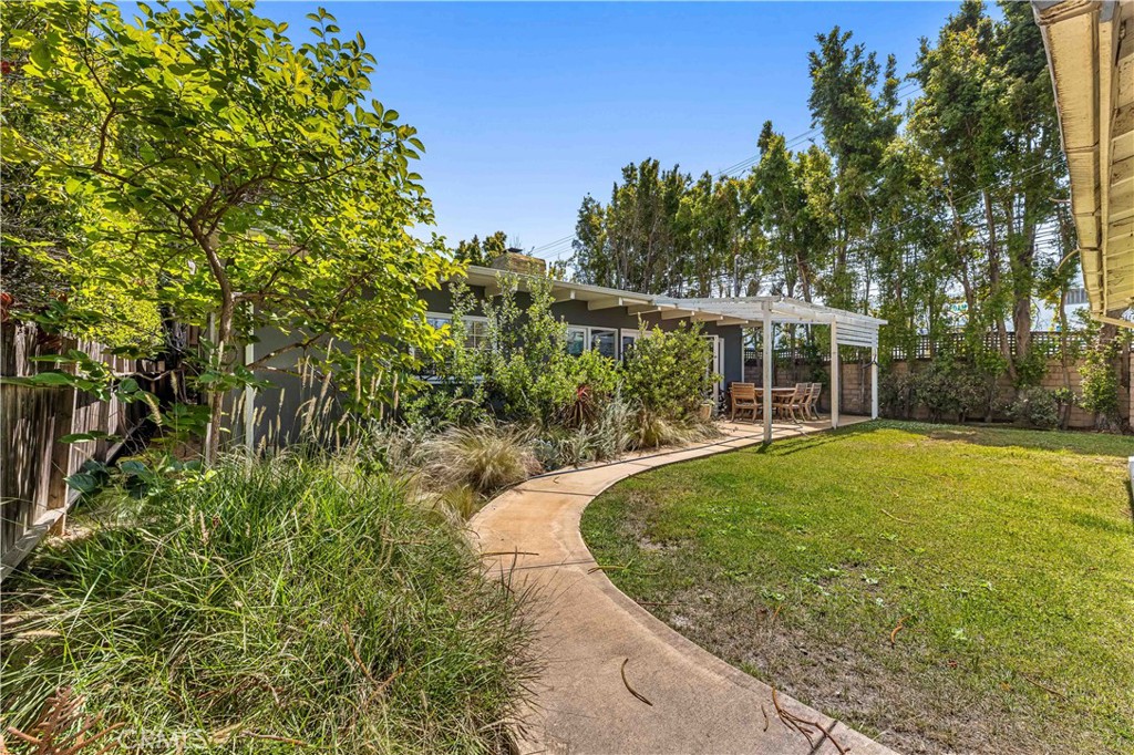 2361 Pelham