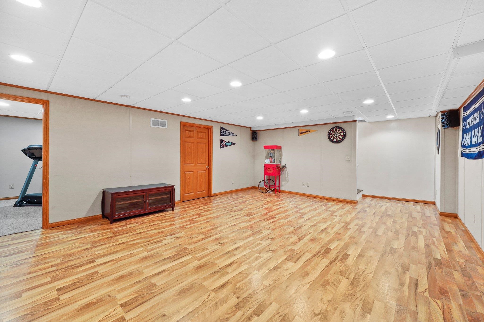 402 East Hill Parkway