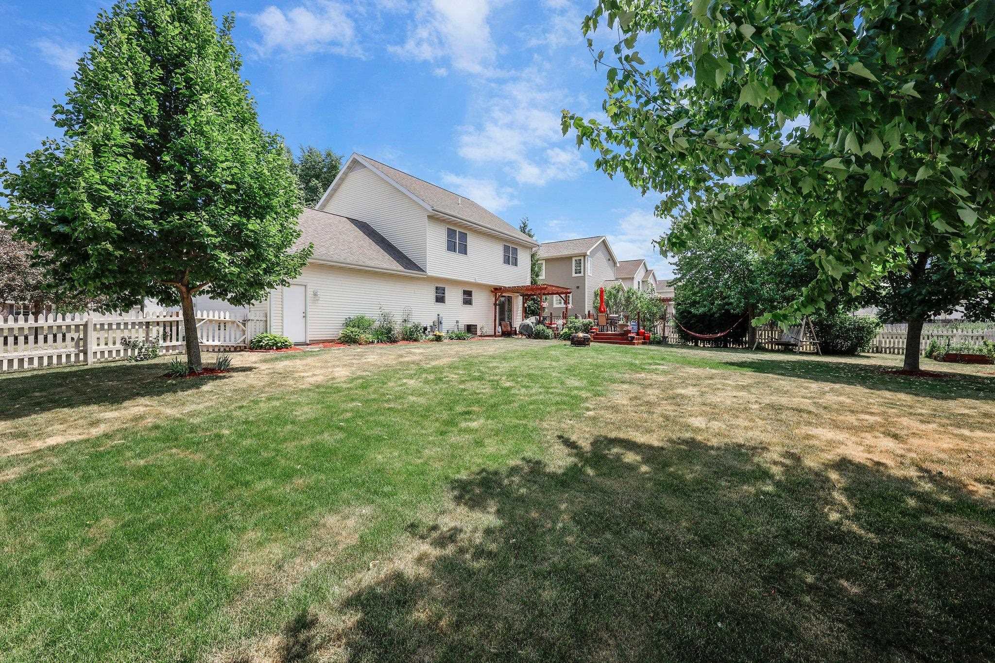 402 East Hill Parkway