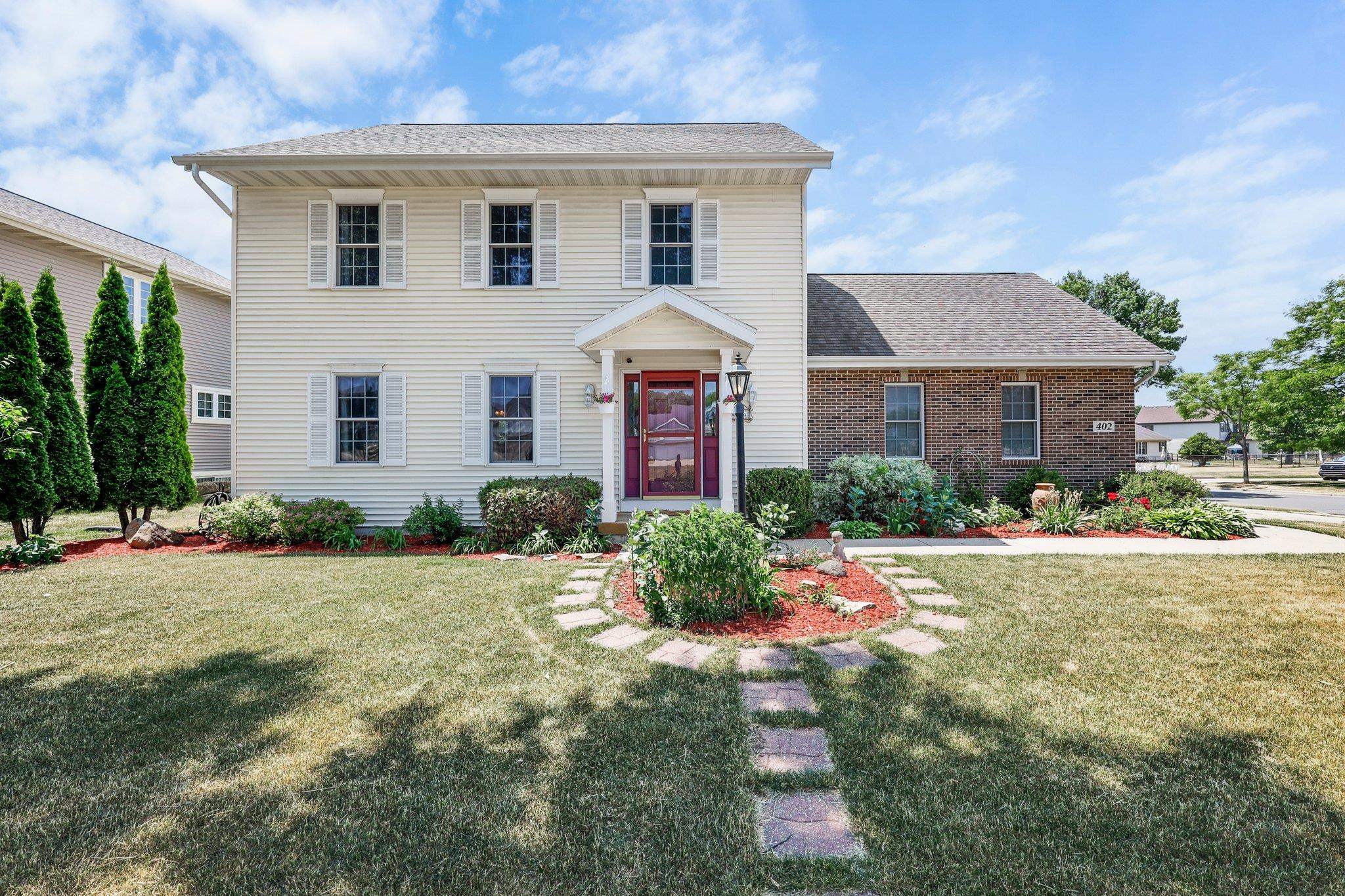 402 East Hill Parkway