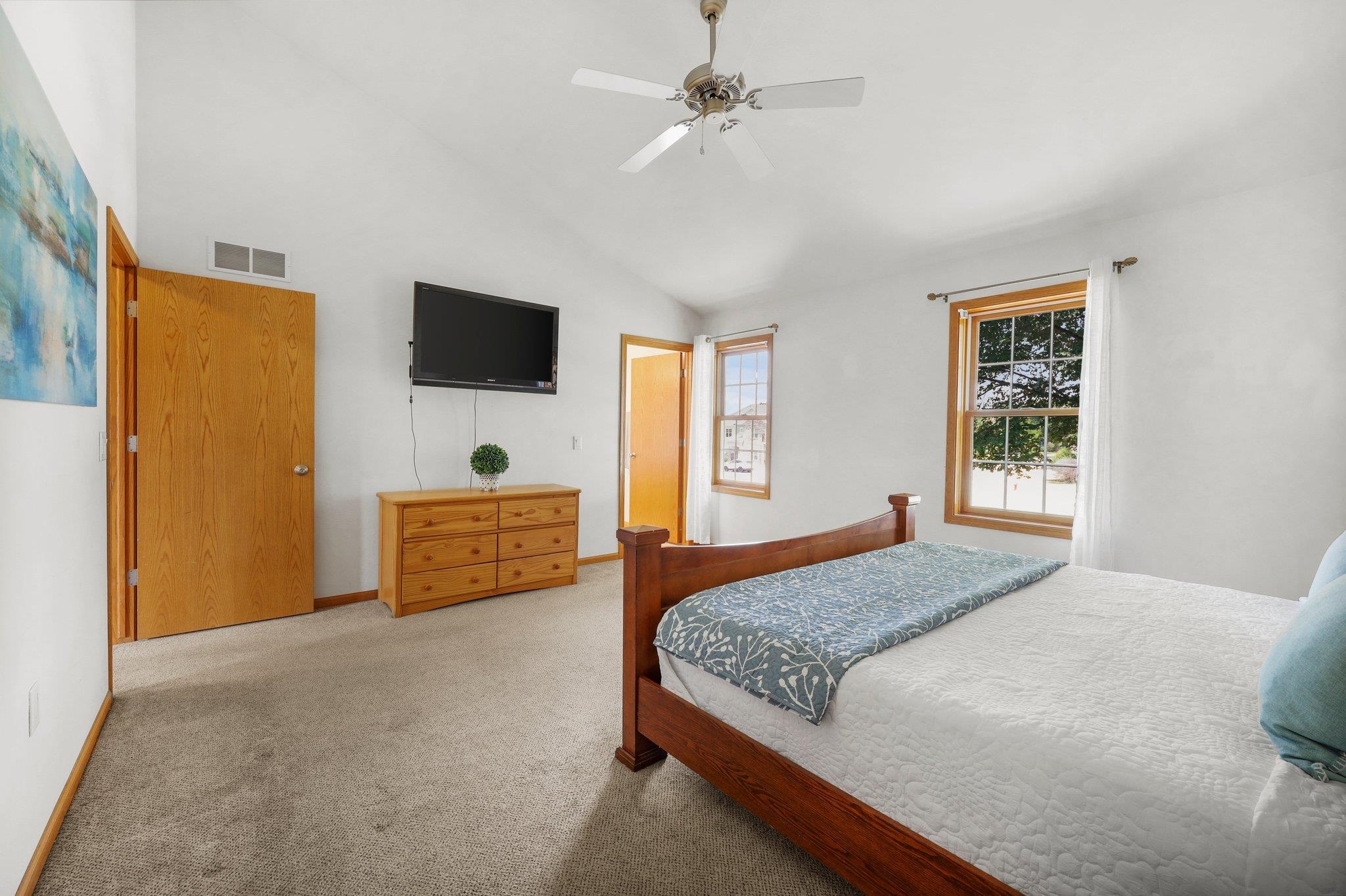 402 East Hill Parkway