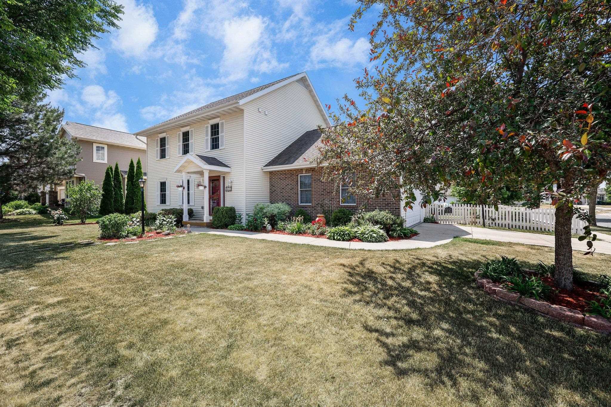 402 East Hill Parkway