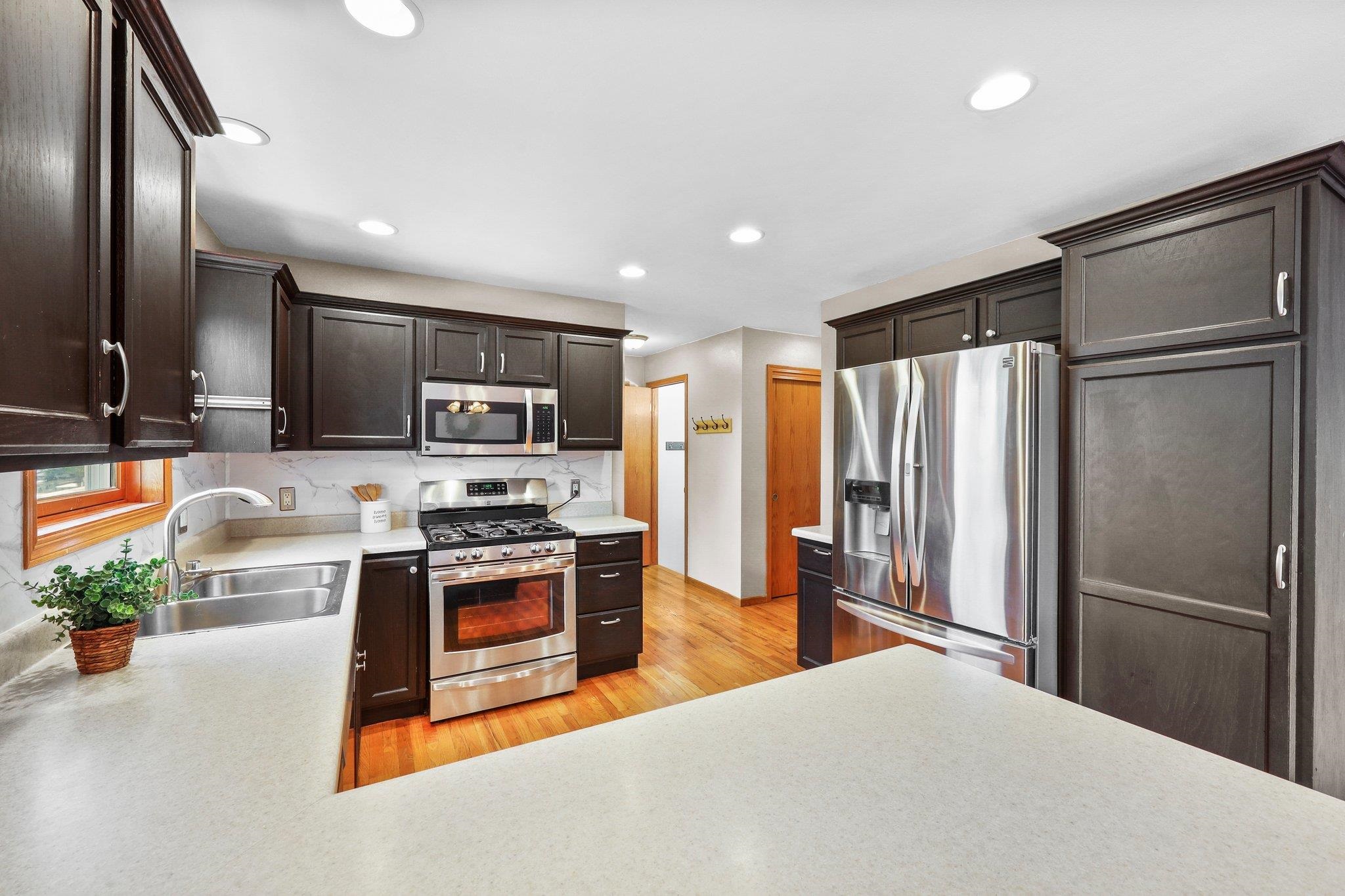 402 East Hill Parkway