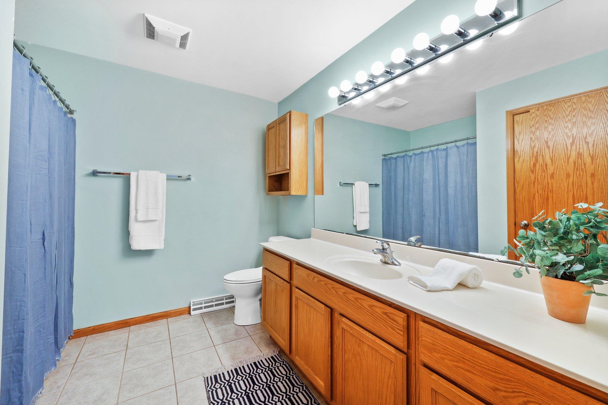 402 East Hill Parkway