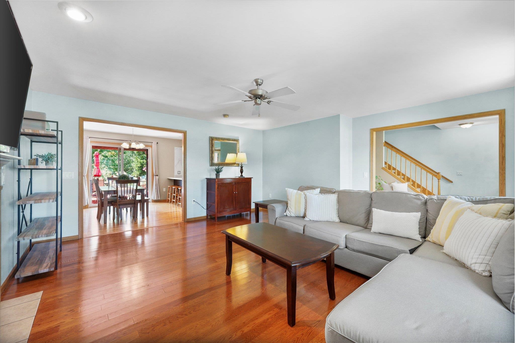 402 East Hill Parkway