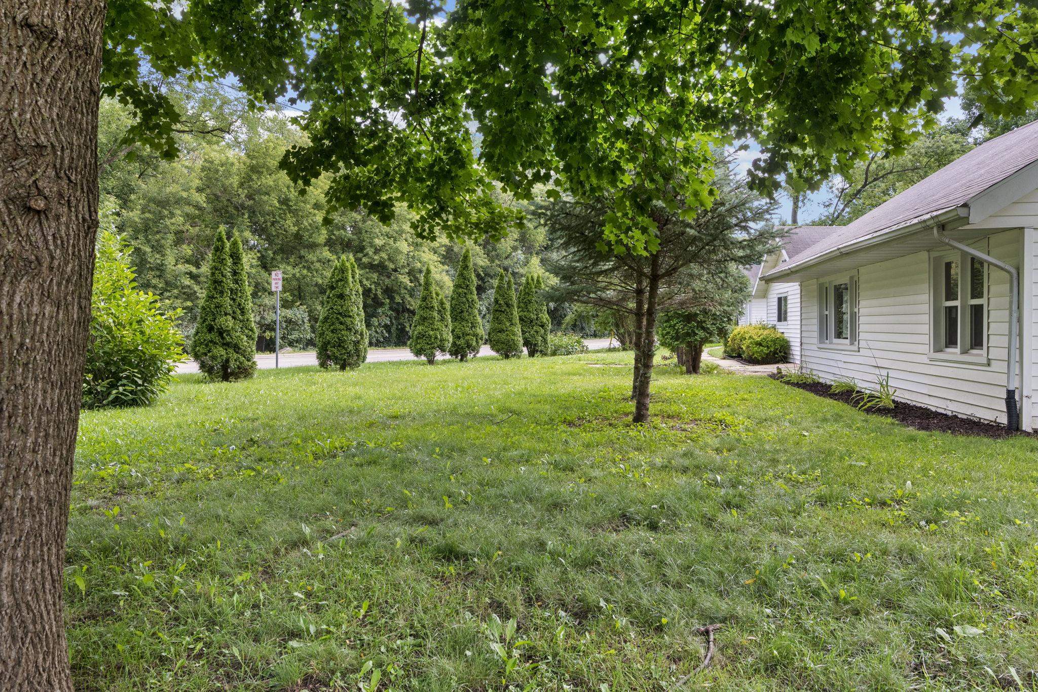 2400 Seminole Highway