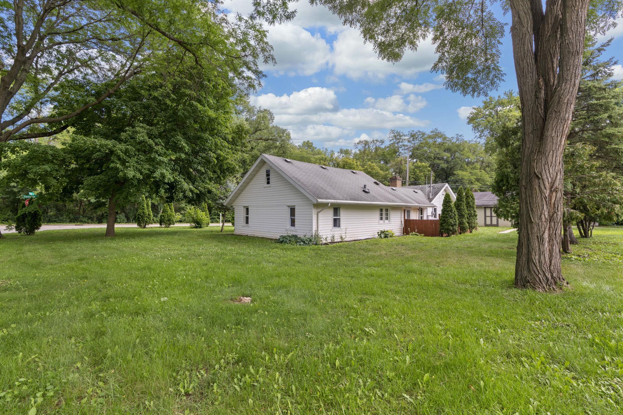 2400 Seminole Highway