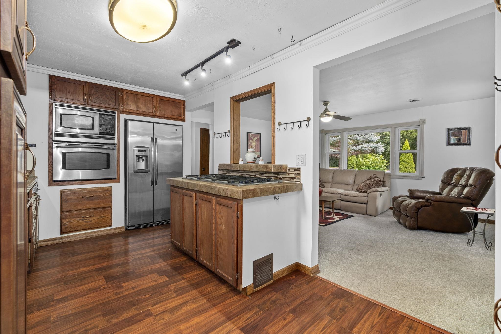 2400 Seminole Highway