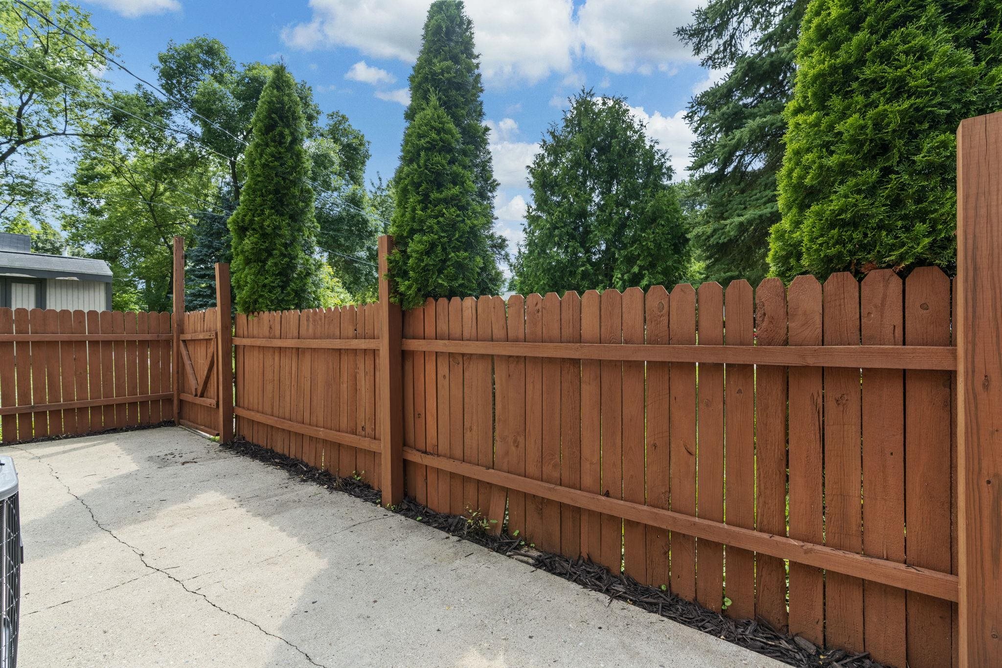 2400 Seminole Highway