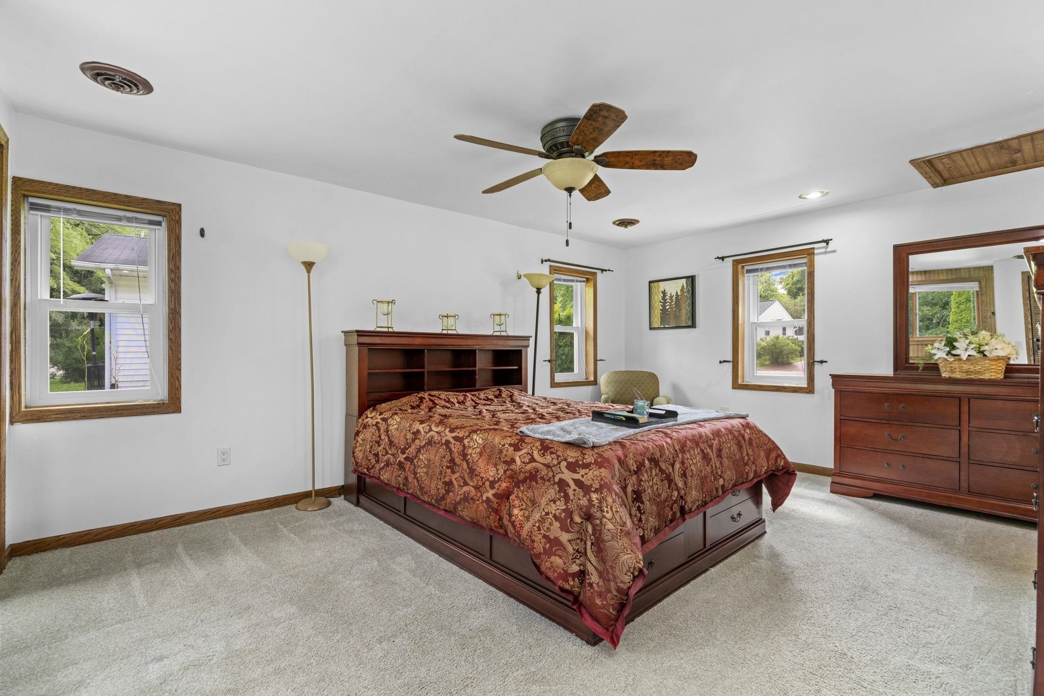 2400 Seminole Highway