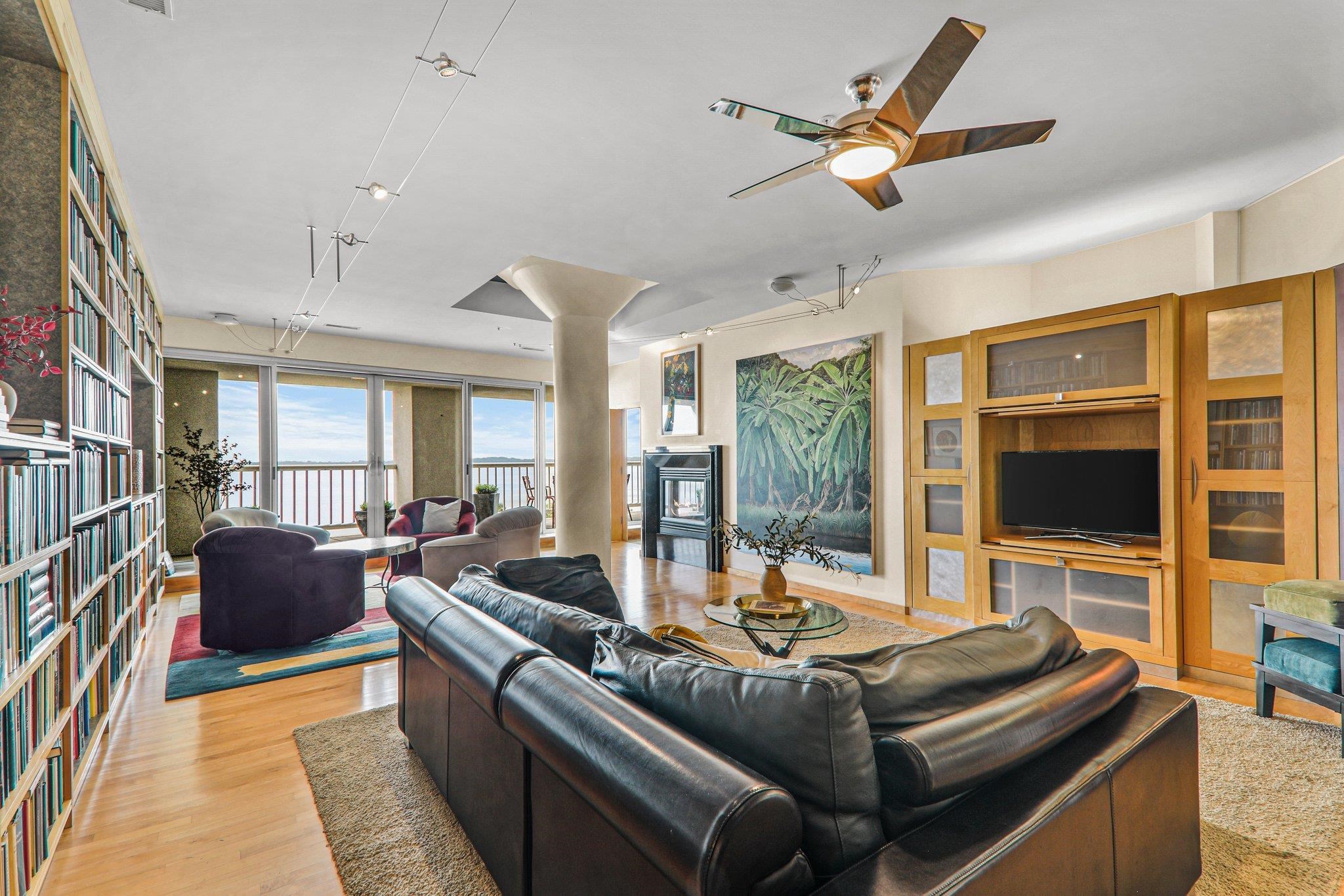 155 E Wilson Street 403