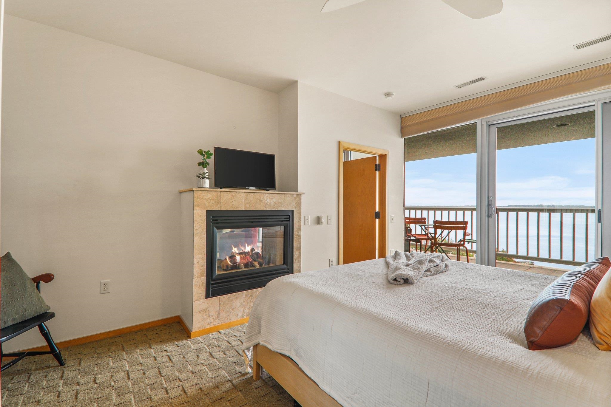 155 E Wilson Street 403