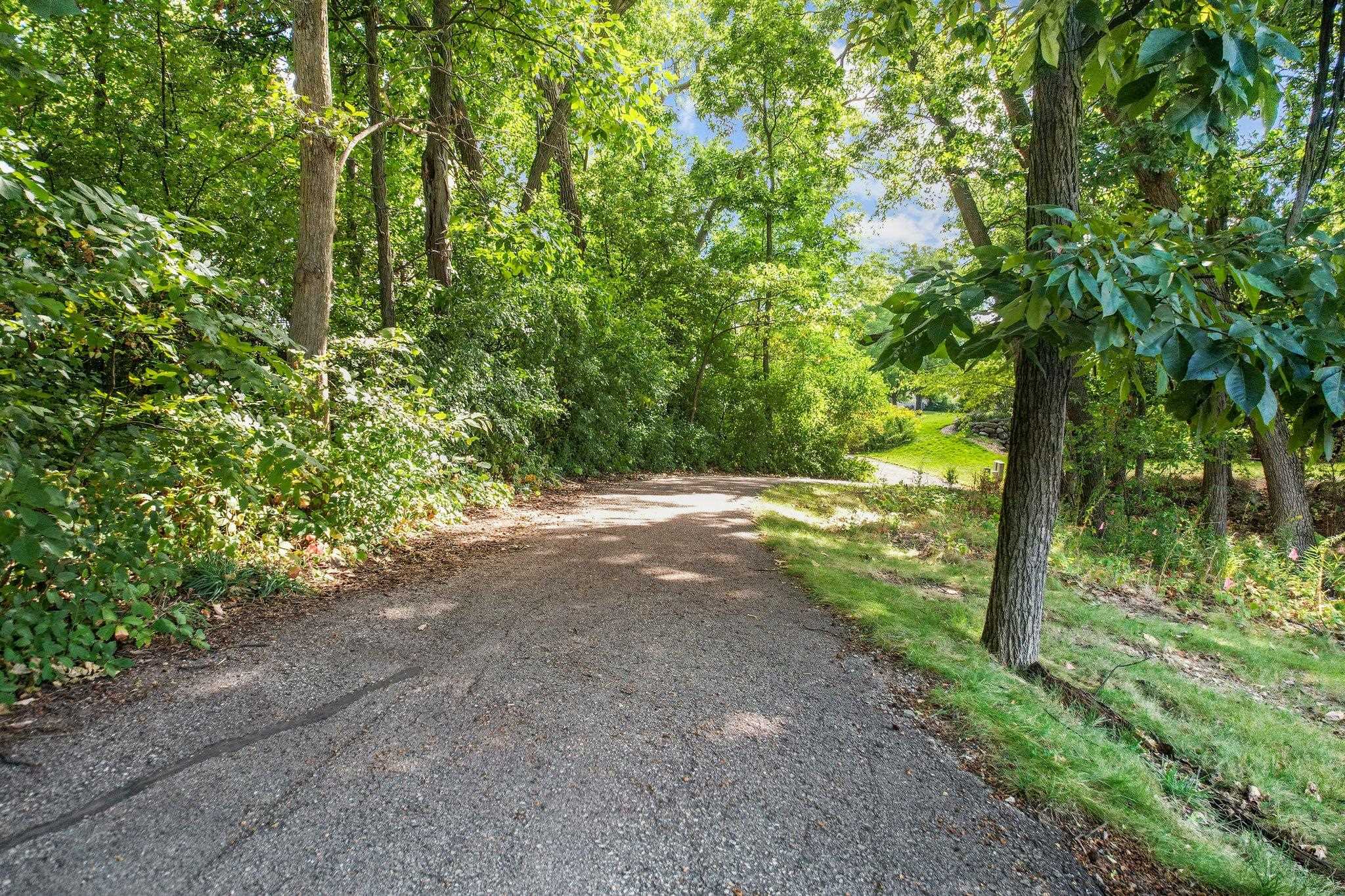 10 Glen Brook Way 103