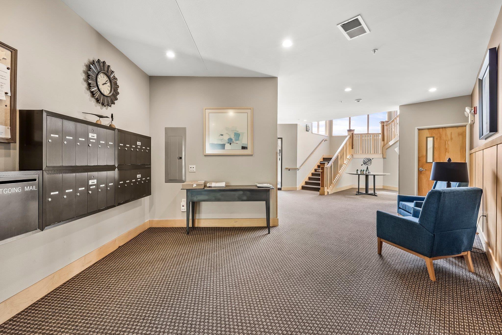 10 Glen Brook Way 103