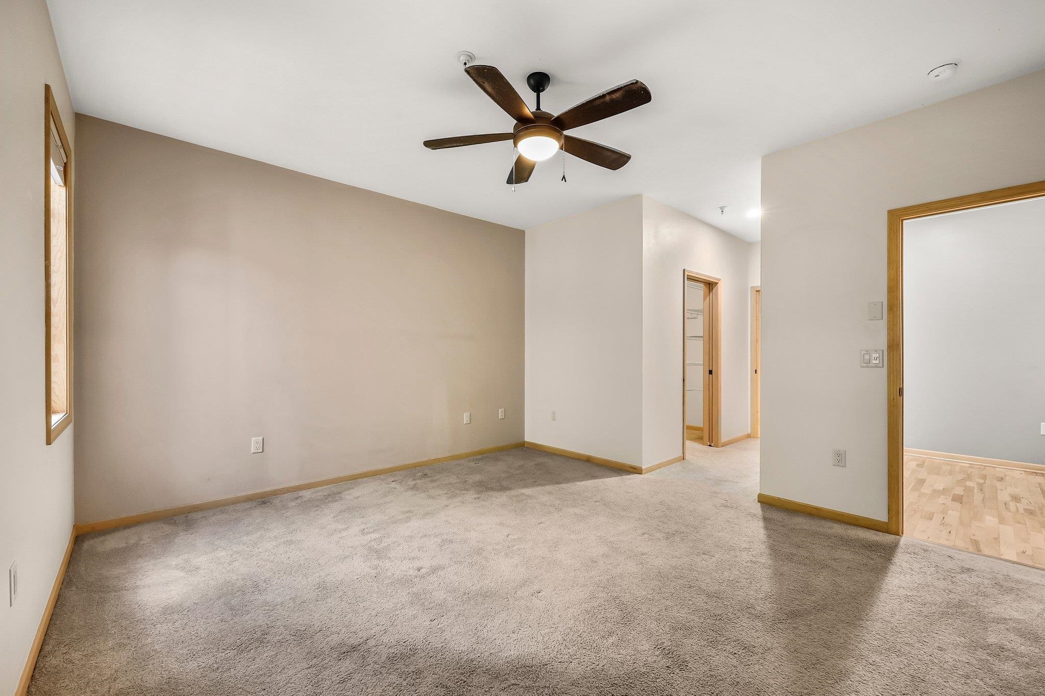 10 Glen Brook Way 103