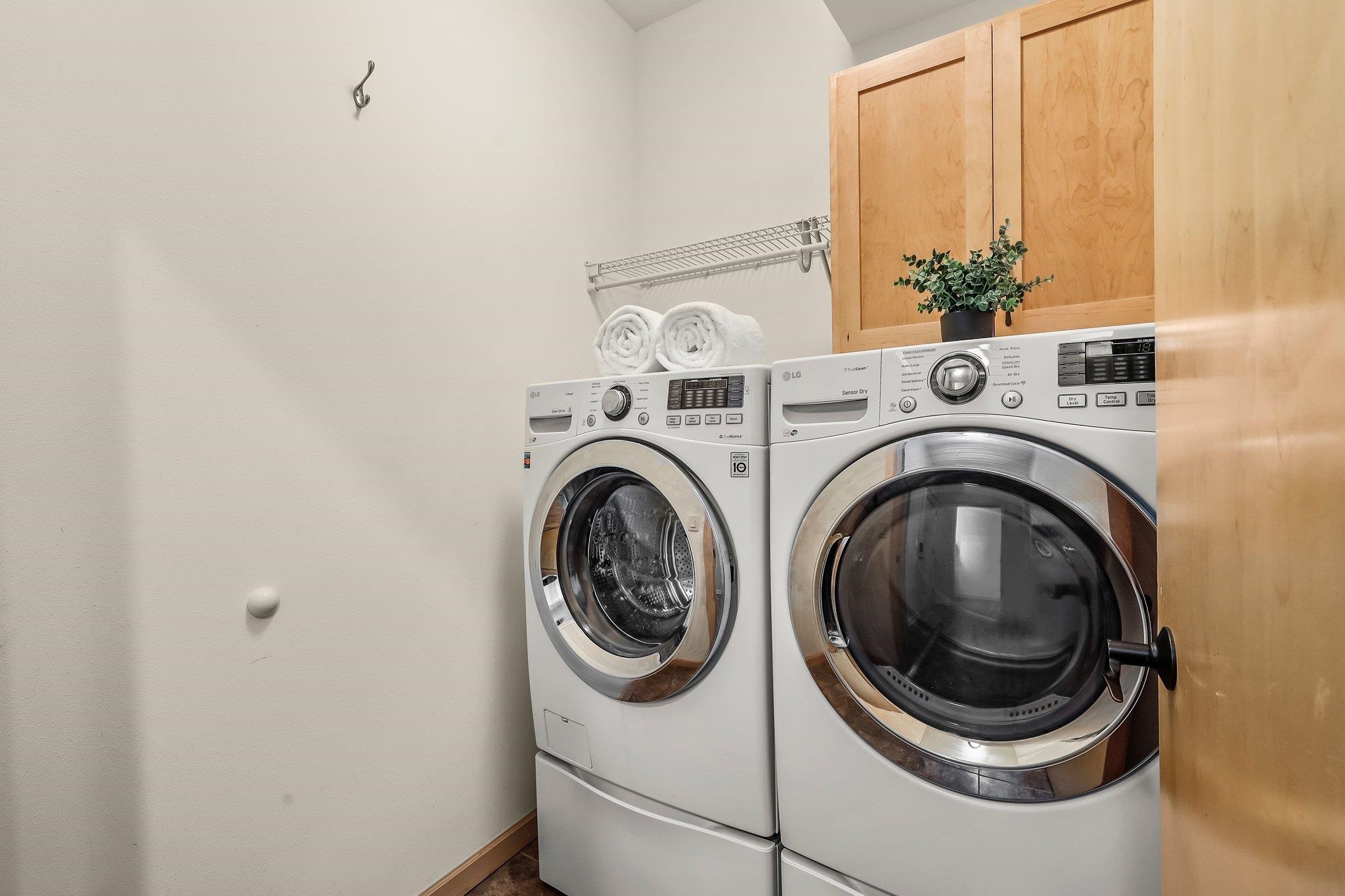 10 Glen Brook Way 103