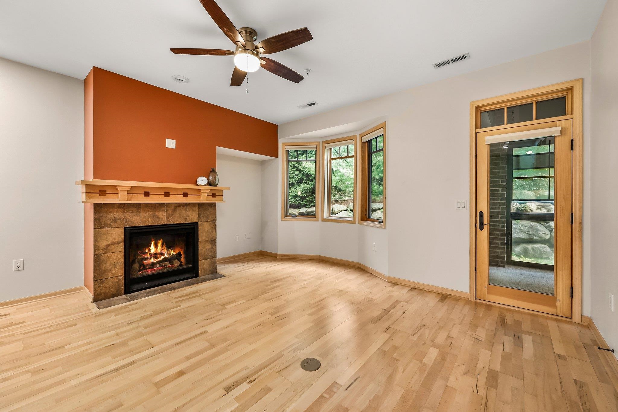 10 Glen Brook Way 103