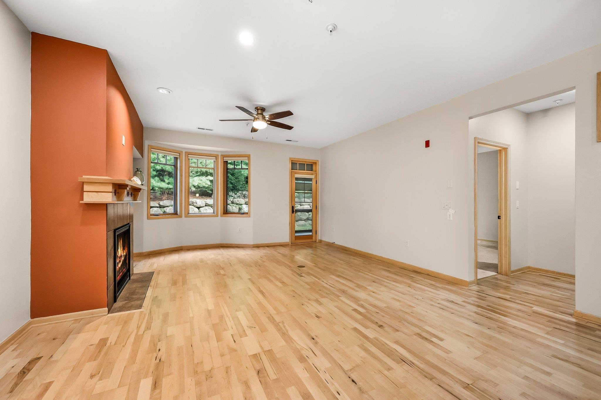 10 Glen Brook Way 103