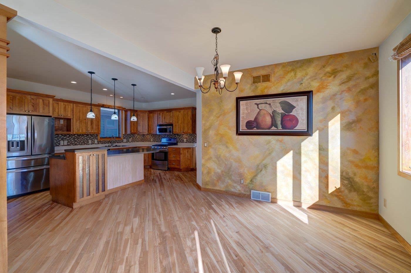 6950 Friendship Lane