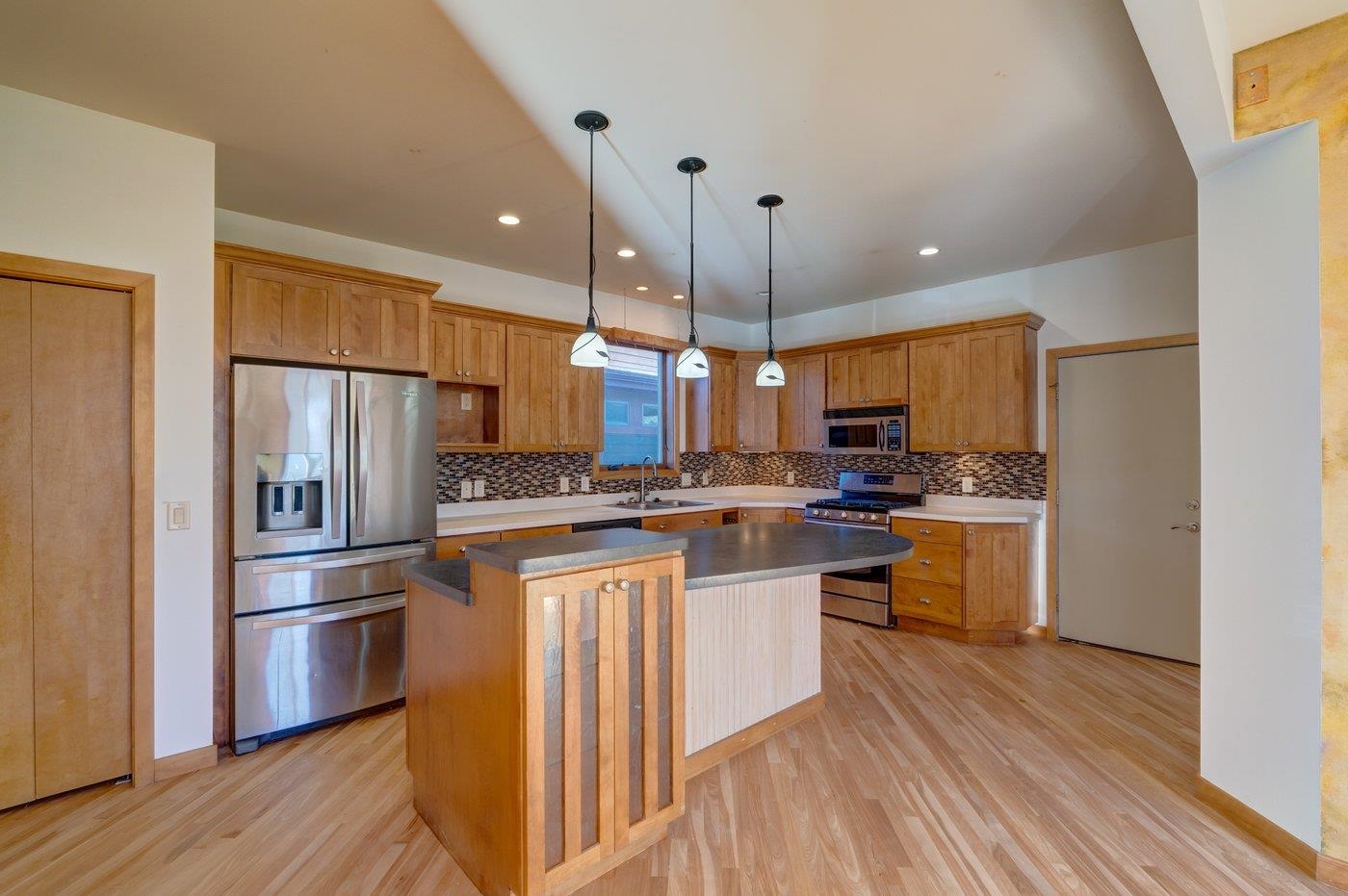 6950 Friendship Lane