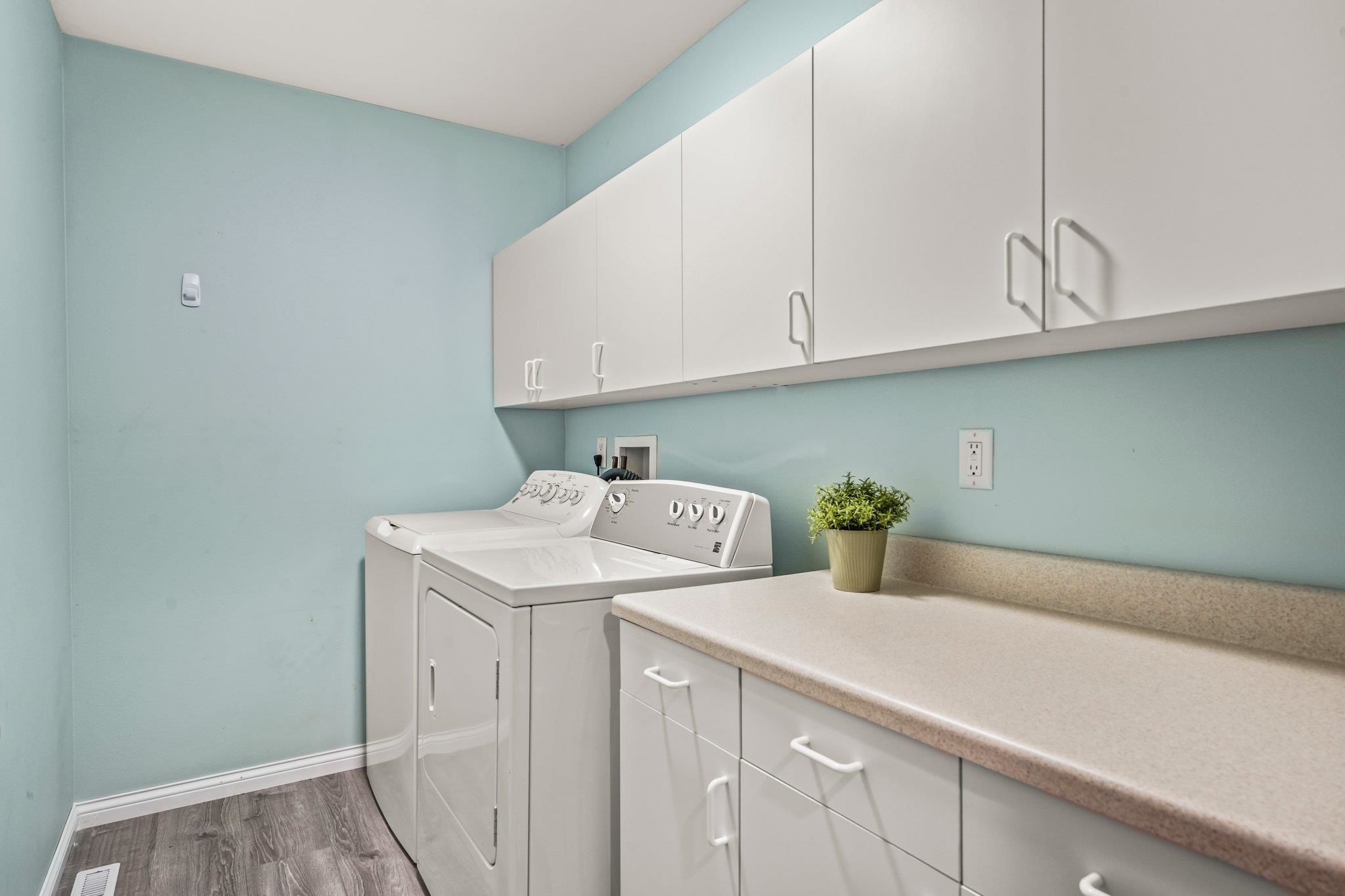 201 Westridge Parkway