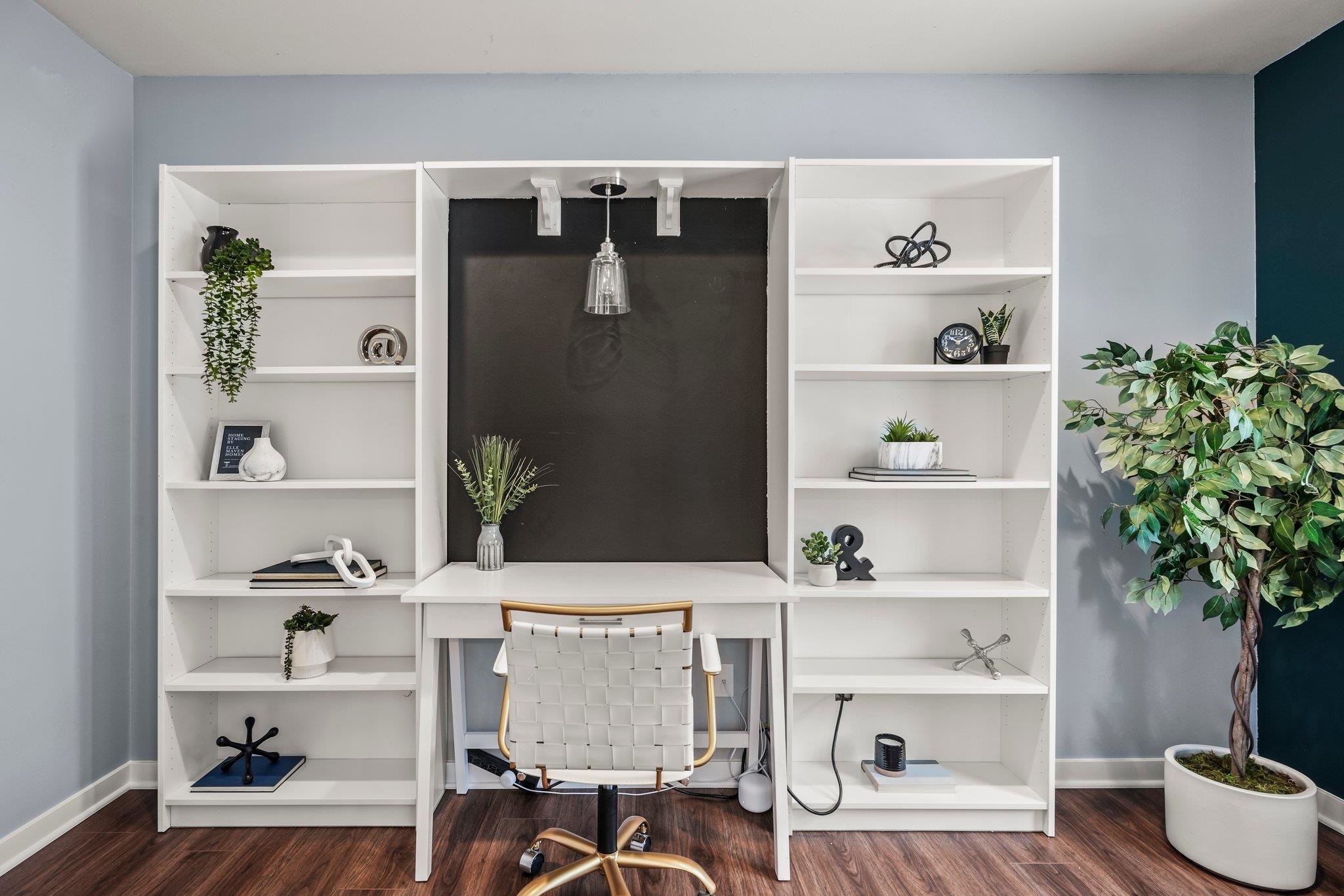 201 Westridge Parkway