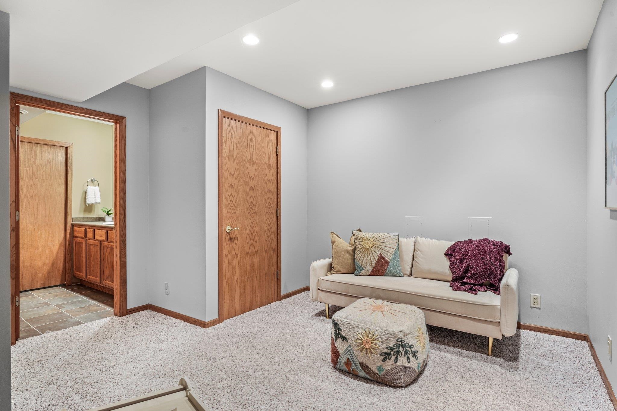 201 Westridge Parkway