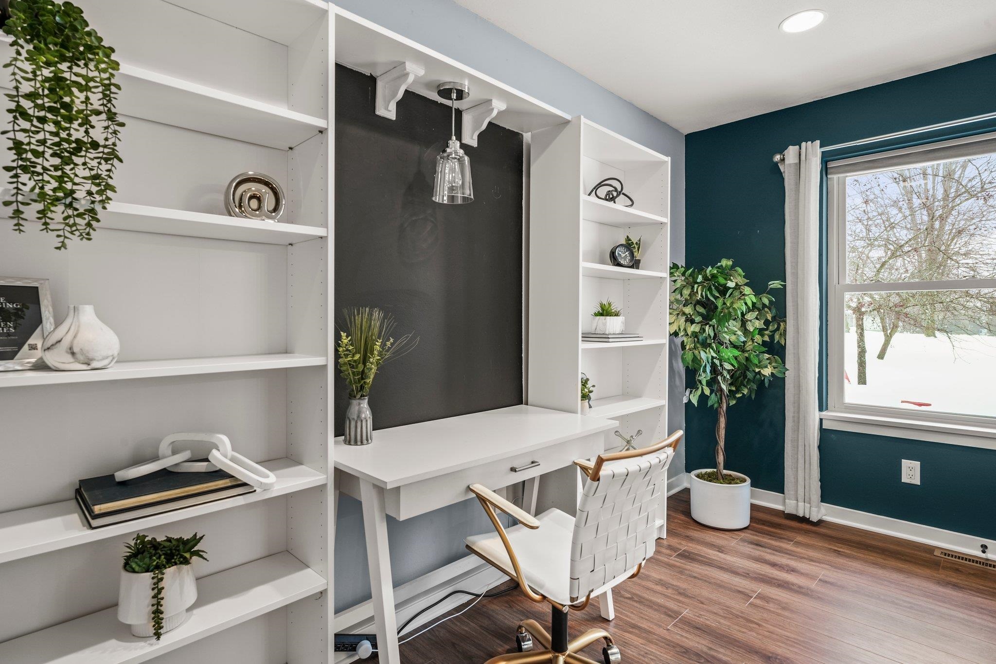 201 Westridge Parkway