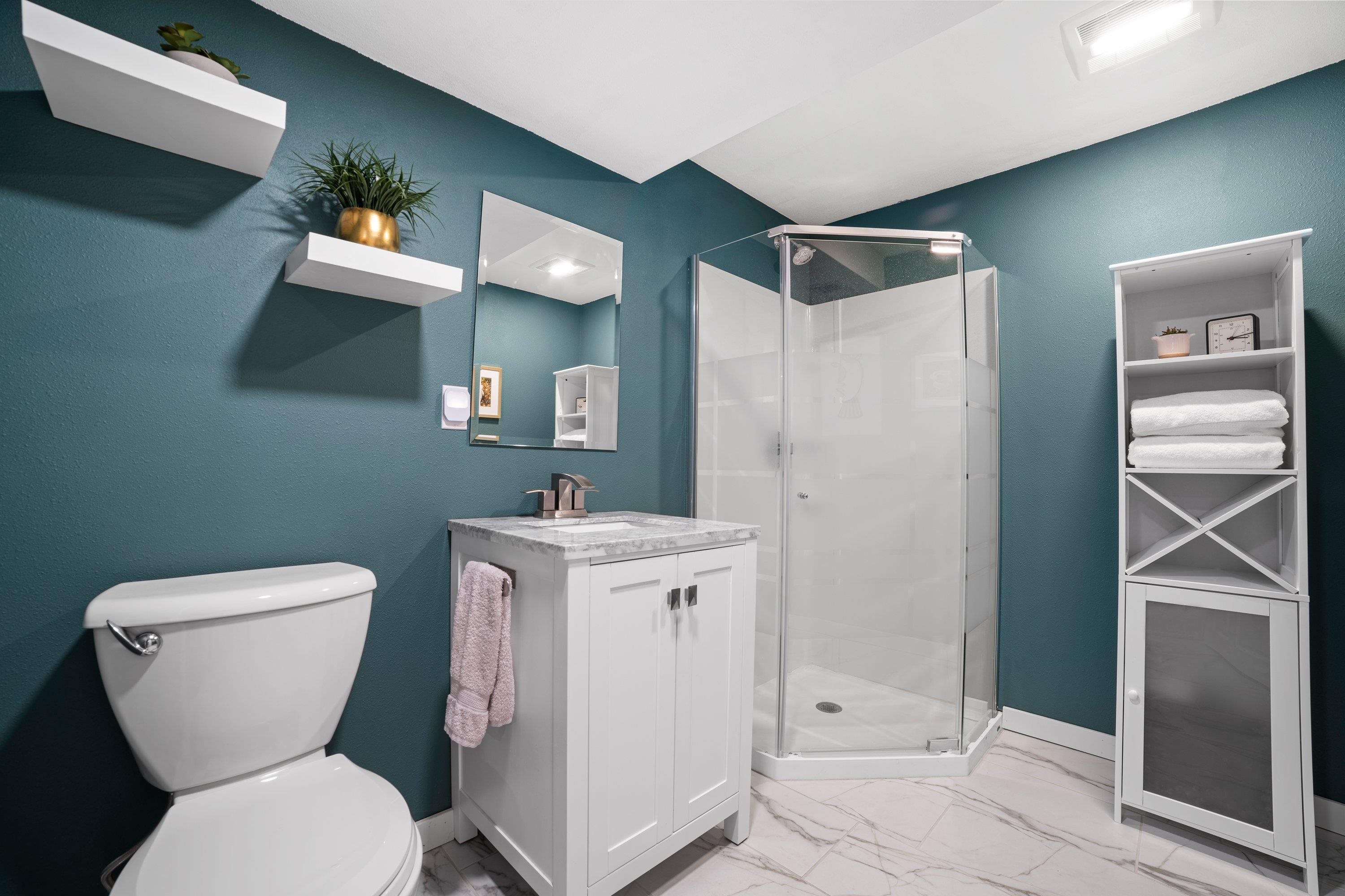 N9W23900 Sherwood Drive