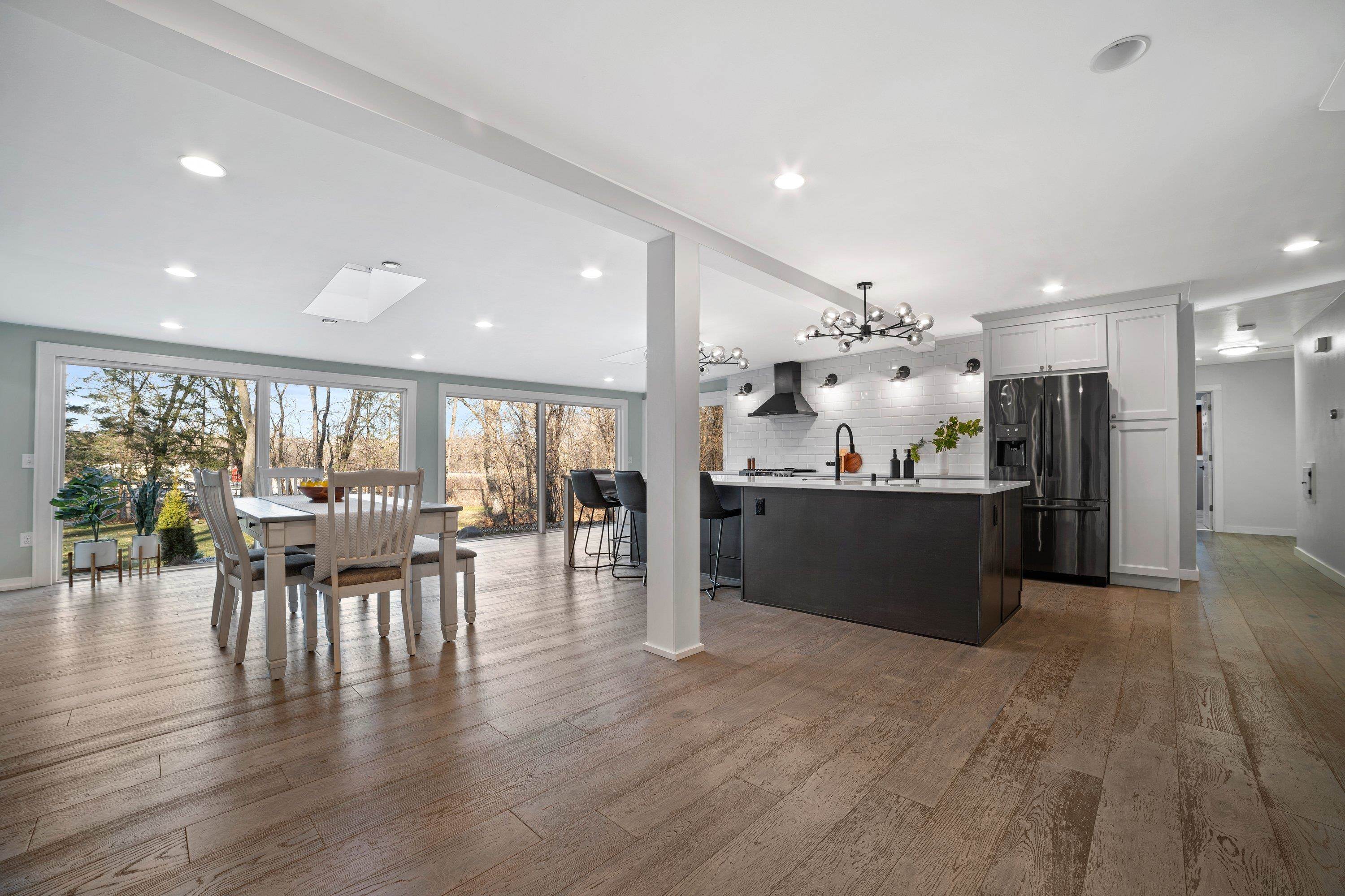 N9W23900 Sherwood Drive