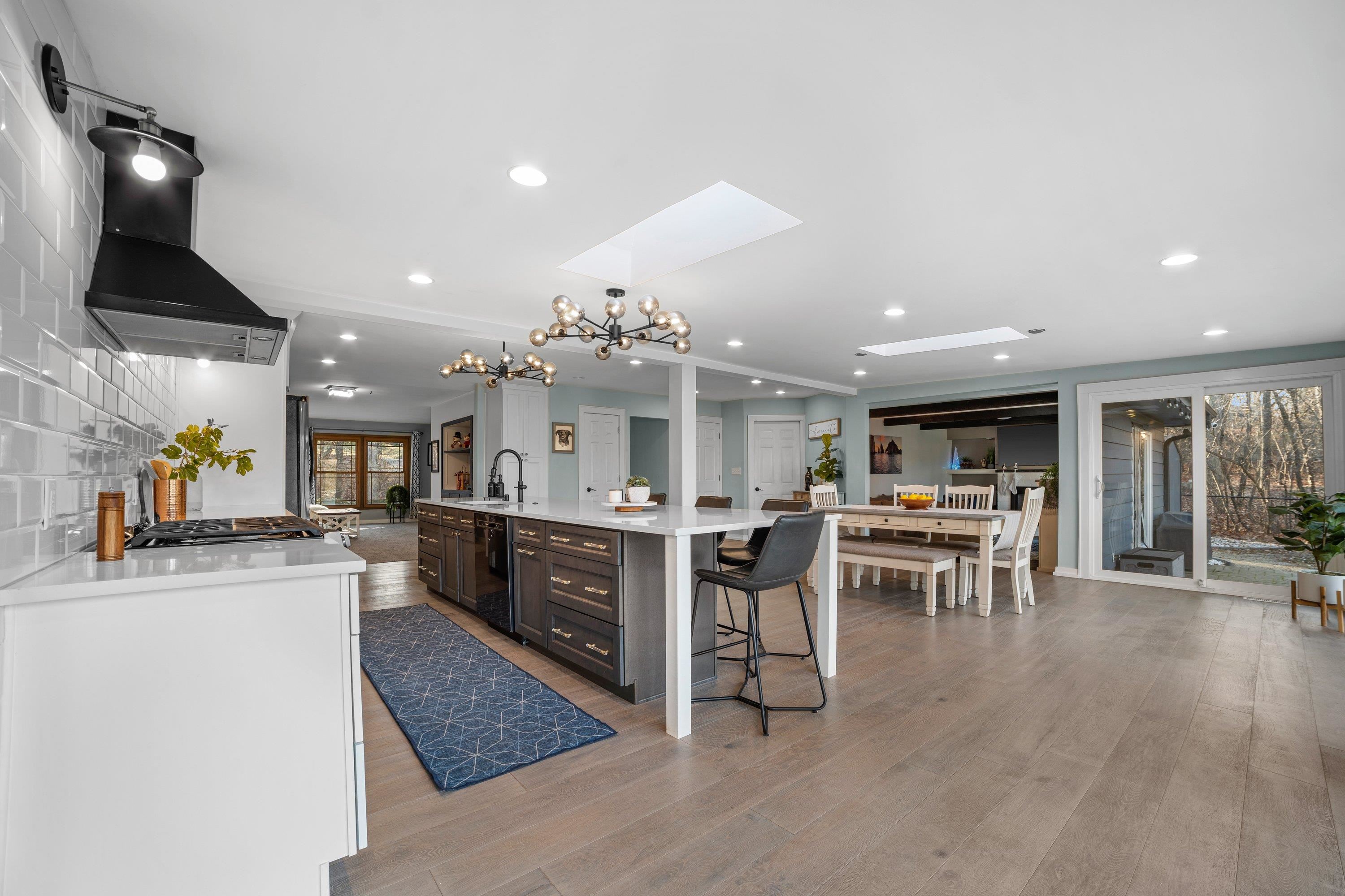 N9W23900 Sherwood Drive