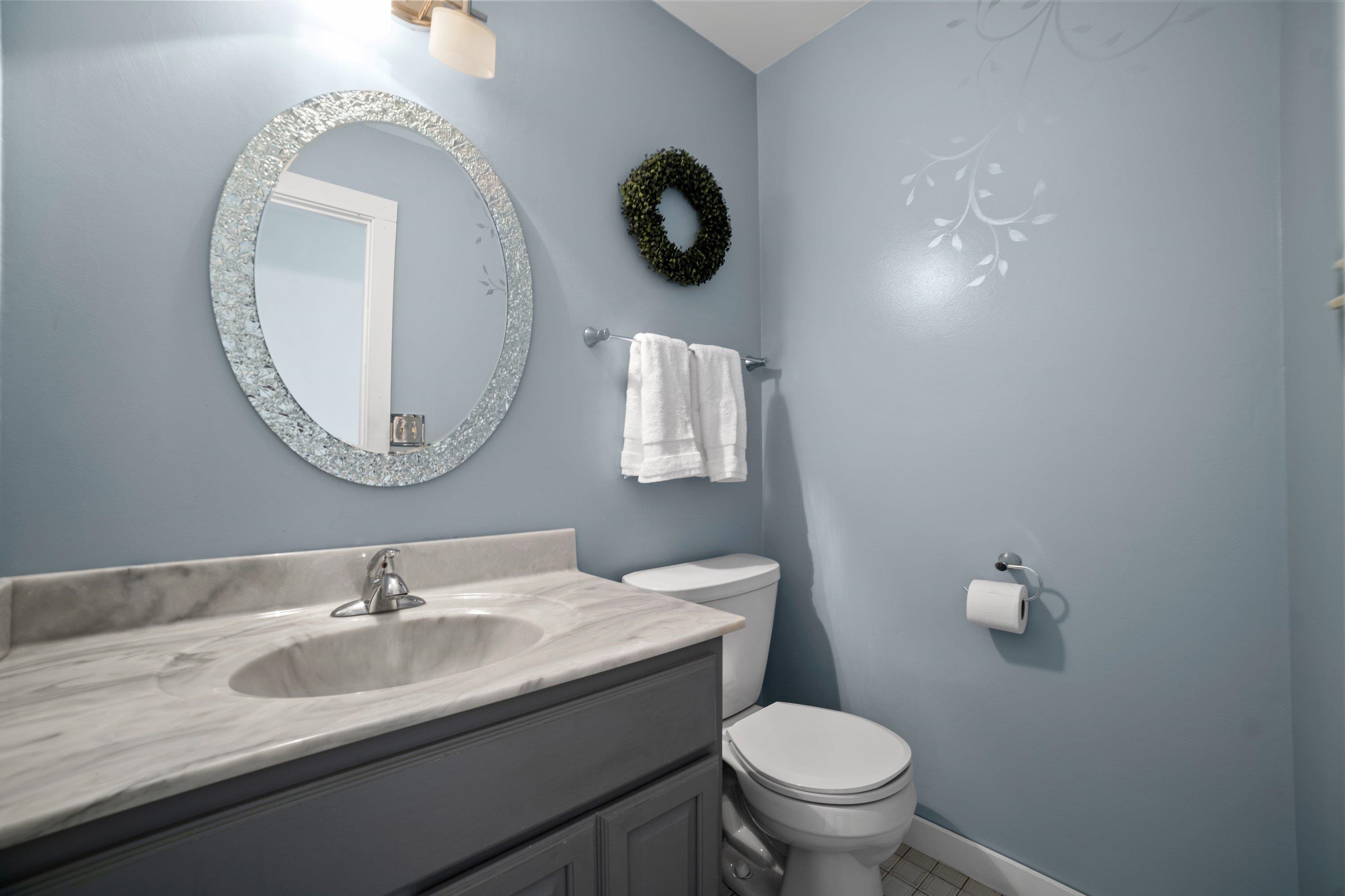 N9W23900 Sherwood Drive